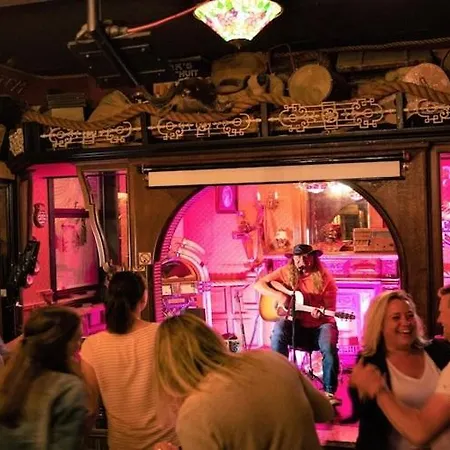 Lejlighed In Wangerland With Meals & Drinks *